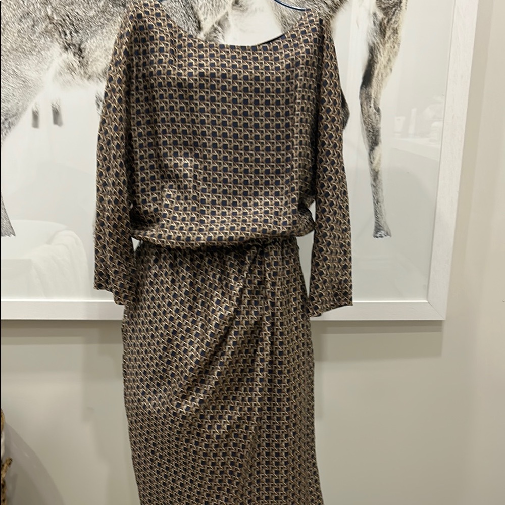Brooks Brothers Chic Geometric Patterned 100% SILK dress size 2